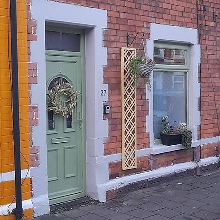Just The Splott! Sleeps 6, 8 Mins To Stadium. Cardiff Exterior photo