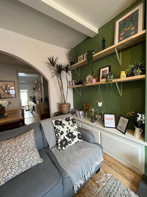 Just The Splott! Sleeps 6, 8 Mins To Stadium. Cardiff Exterior photo